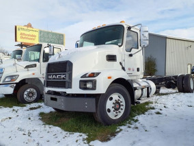 2025 MACK MD6 SS017642