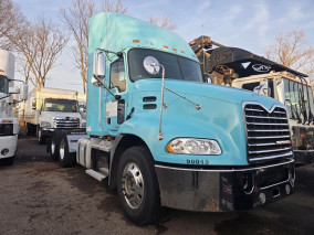 2018 MACK PINNACLE CXU613 25-90019