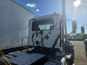 2017 MACK PINNACLE CXU613 26-81970
