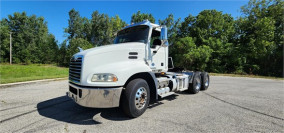 2015 MACK PINNACLE CXU613 23-51398